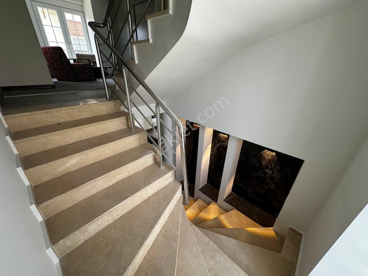 Belekte Havuzlu 4+1 Mustakıl Vılla - Görsel 18