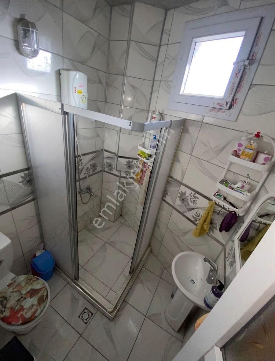 Şehit Duran'da Satılık 2+1 Çarşıya Mısır Çarşısına Yakın