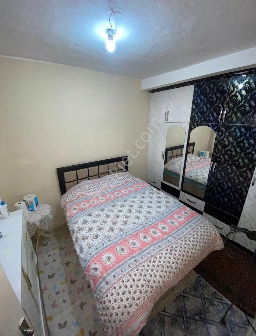 Şehit Duran'da Satılık 2+1 Çarşıya Mısır Çarşısına Yakın - Görsel 5