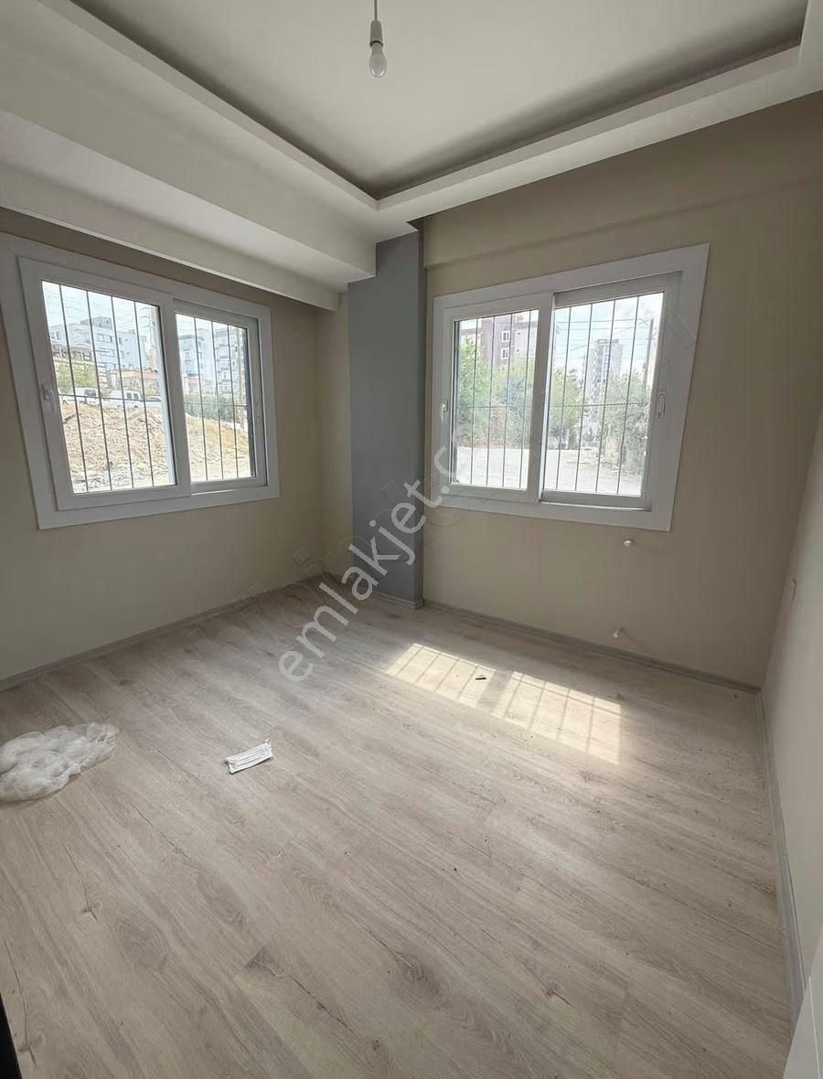 Alparslan Türkeş Üniversitesine Yakın Düşük Katlı Satılık 1+1 - Görsel 6