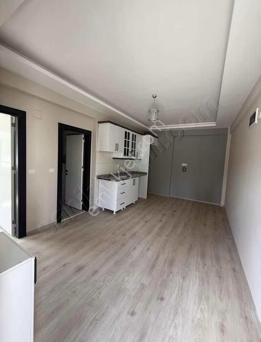 Alparslan Türkeş Üniversitesine Yakın Düşük Katlı Satılık 1+1