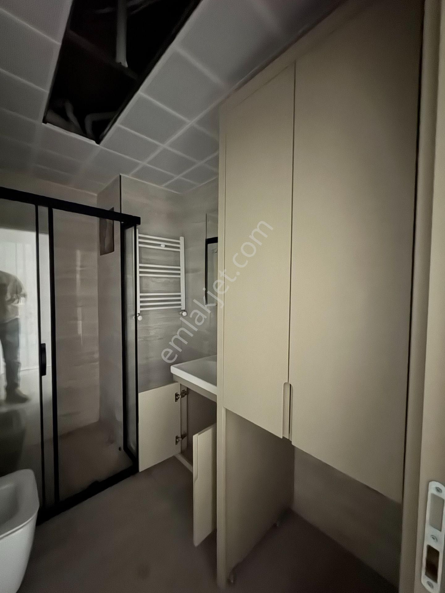 Kızıltoprak Tramvay Yakını Çift Banyolu 2+1 Ler - Görsel 10