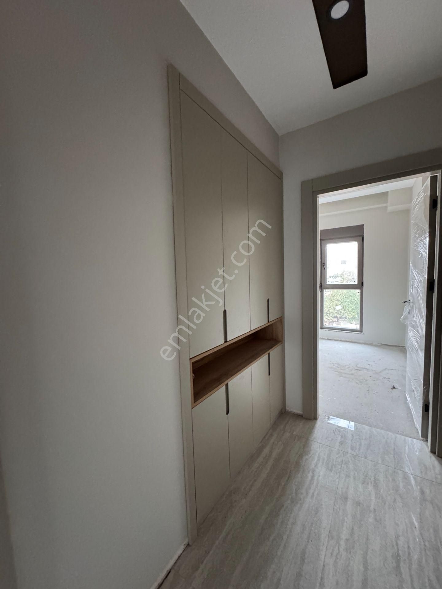 Kızıltoprak Tramvay Yakını Çift Banyolu 2+1 Ler - Görsel 26