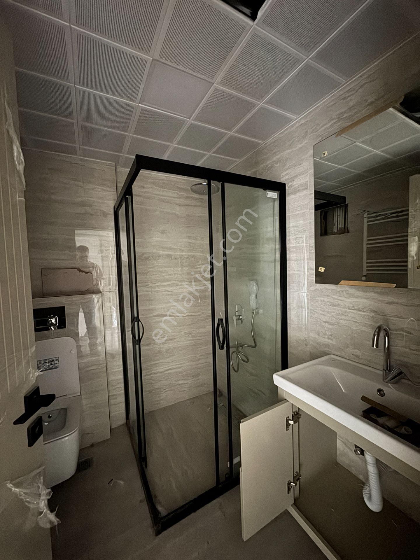 Kızıltoprak Tramvay Yakını Çift Banyolu 2+1 Ler - Görsel 25