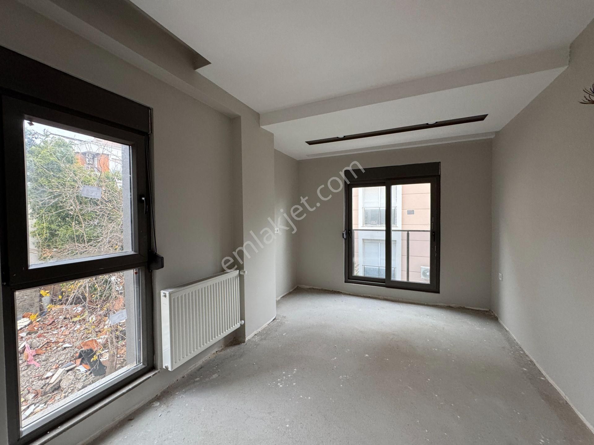 Kızıltoprak Tramvay Yakını Çift Banyolu 2+1 Ler - Görsel 15