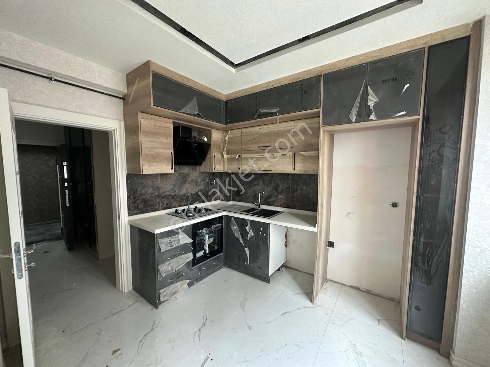 Hocacihan Mahallesi Site İçi Kapalı Otoparklı 2+1 Satılık Daire