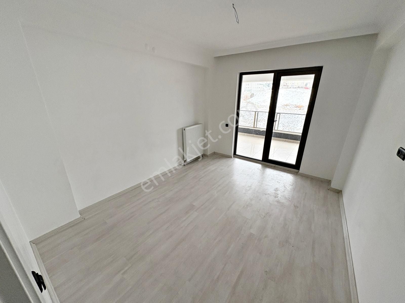 4+1 7.kat Bulvar Paraleli Geniş Oturum Manzaralı Site Dairesi - Görsel 15