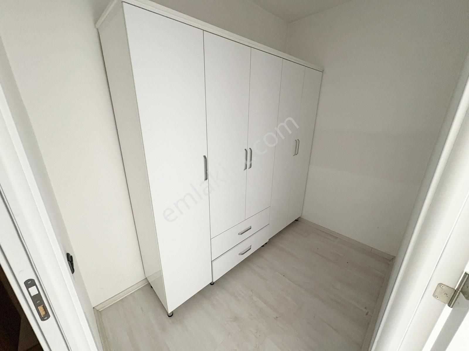 4+1 7.kat Bulvar Paraleli Geniş Oturum Manzaralı Site Dairesi - Görsel 13