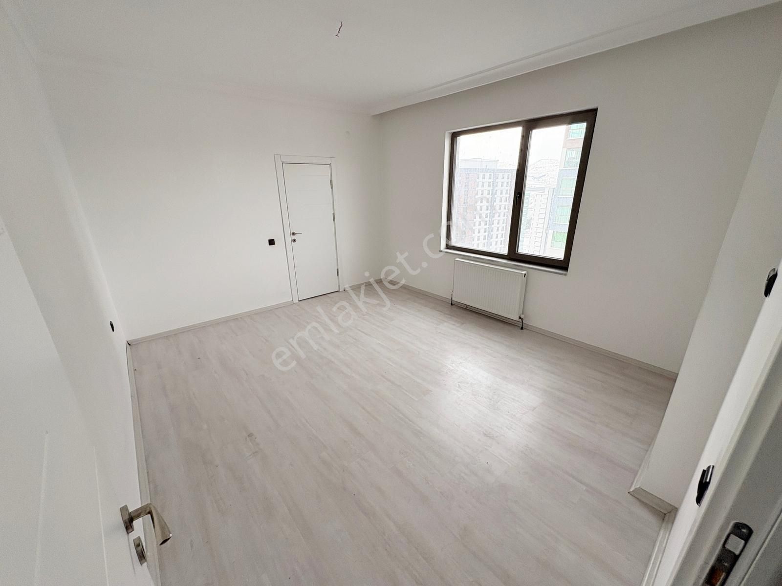 4+1 7.kat Bulvar Paraleli Geniş Oturum Manzaralı Site Dairesi - Görsel 32