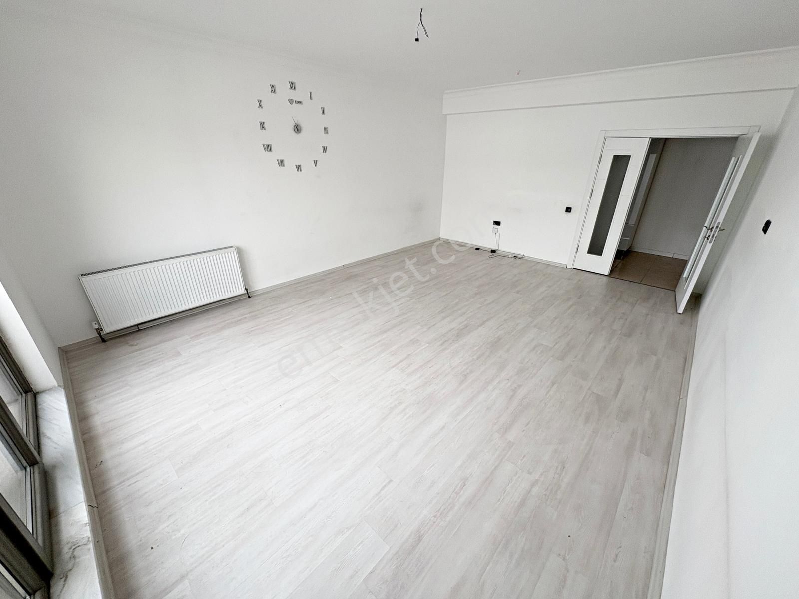 4+1 7.kat Bulvar Paraleli Geniş Oturum Manzaralı Site Dairesi - Görsel 12