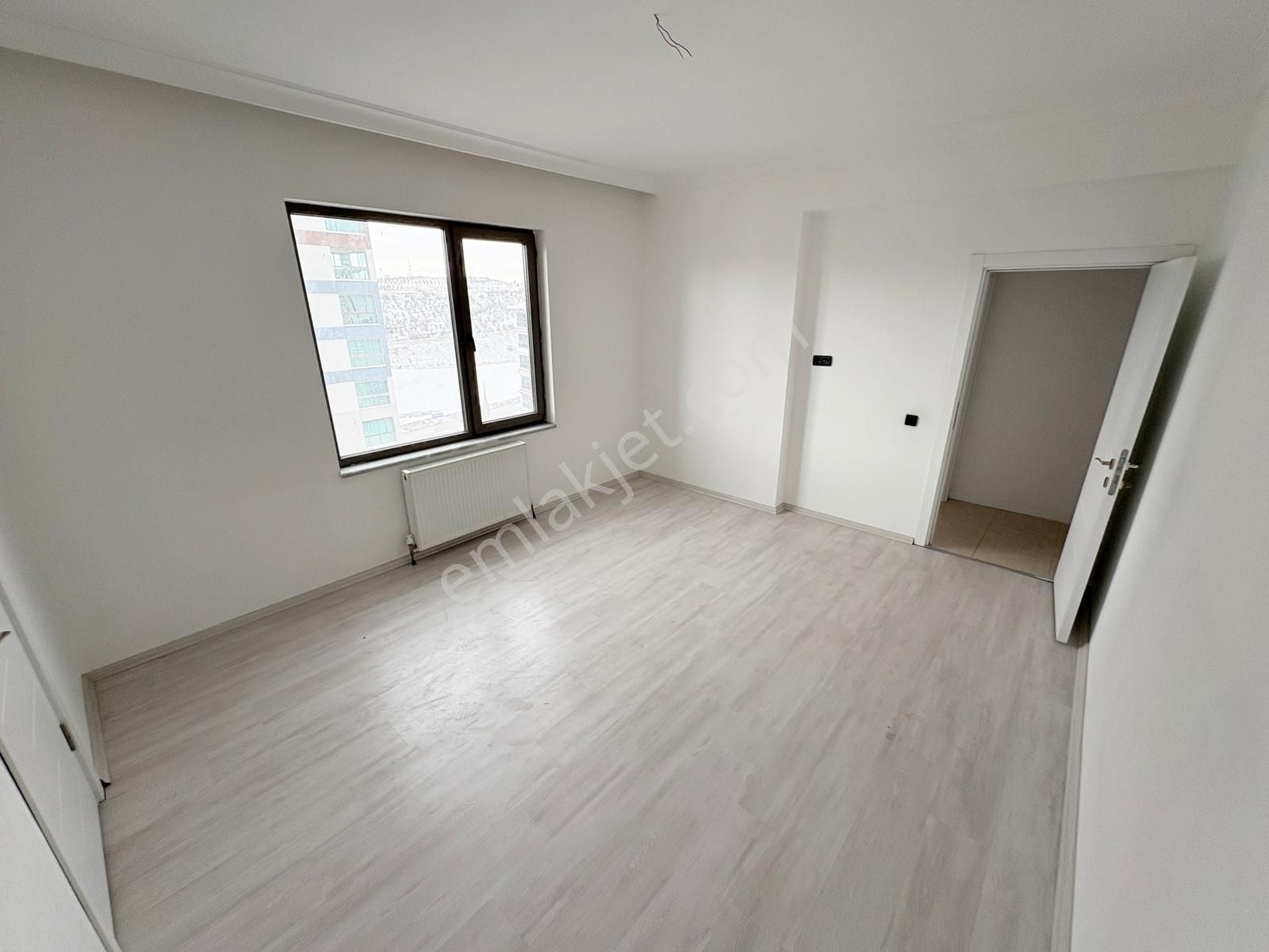 4+1 7.kat Bulvar Paraleli Geniş Oturum Manzaralı Site Dairesi - Görsel 31