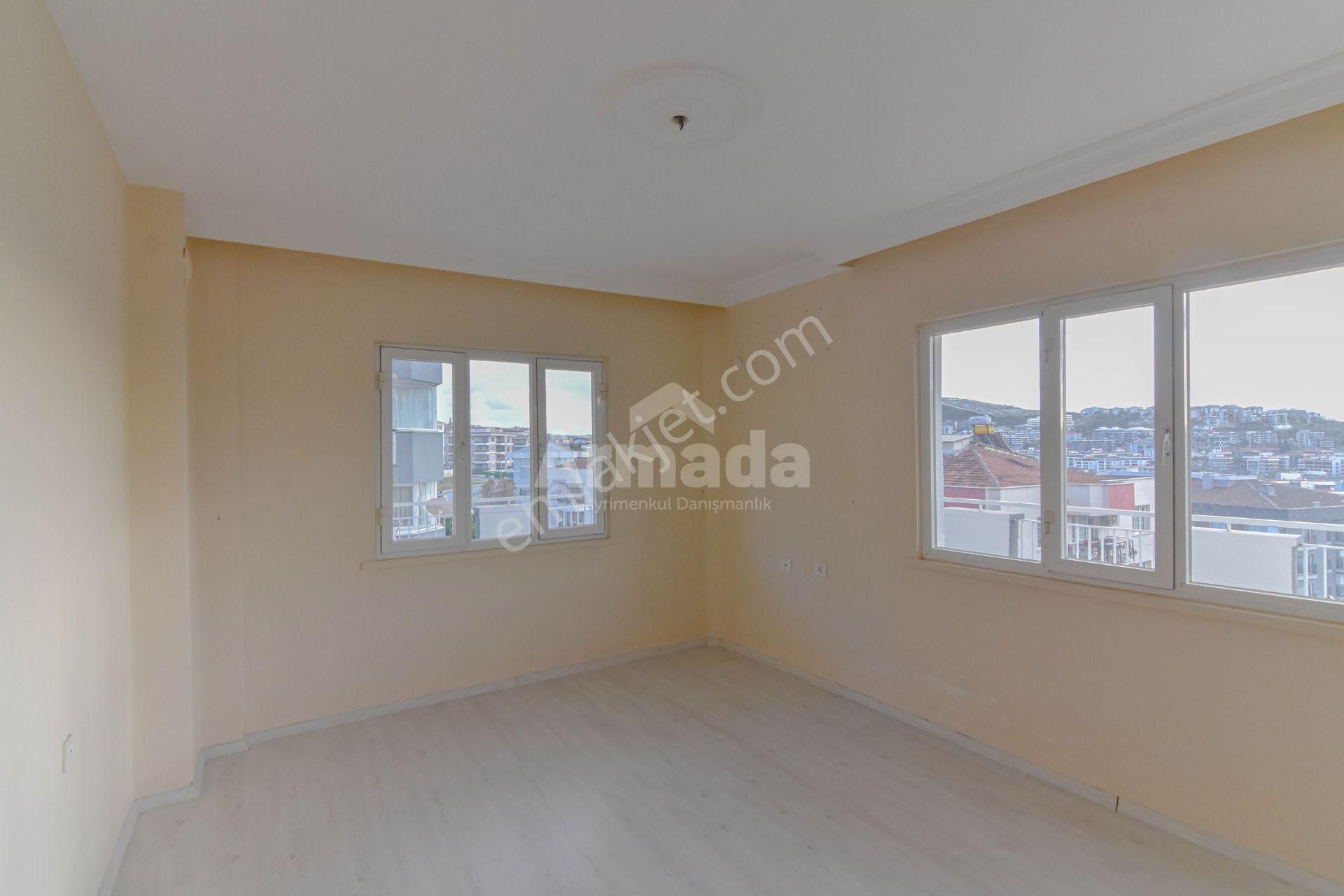 Kuşadası Ata Mahallesinin Nezih Sitesinde 3+1 Satılık Daire - Görsel 4