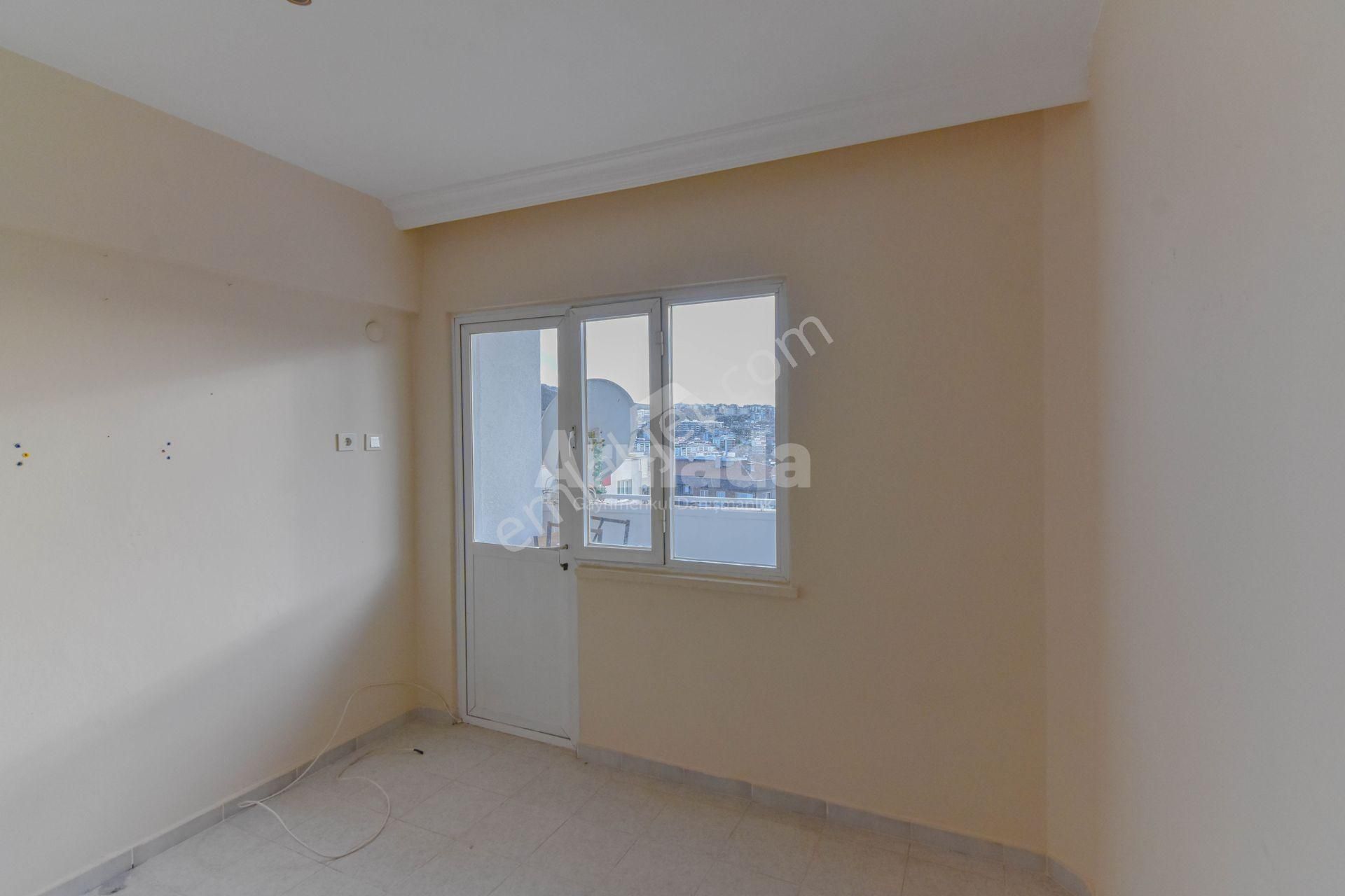 Kuşadası Ata Mahallesinin Nezih Sitesinde 3+1 Satılık Daire - Görsel 23