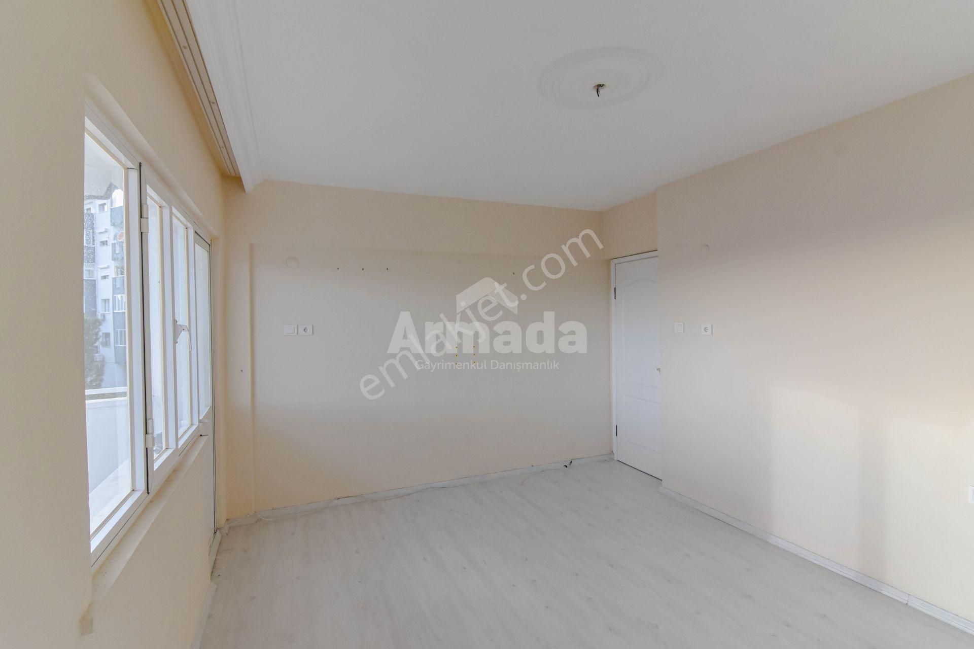 Kuşadası Ata Mahallesinin Nezih Sitesinde 3+1 Satılık Daire - Görsel 6