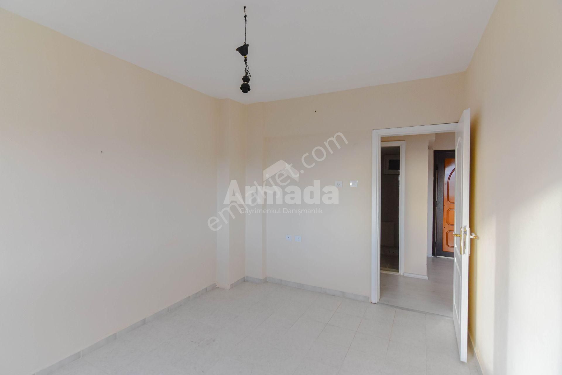 Kuşadası Ata Mahallesinin Nezih Sitesinde 3+1 Satılık Daire - Görsel 18