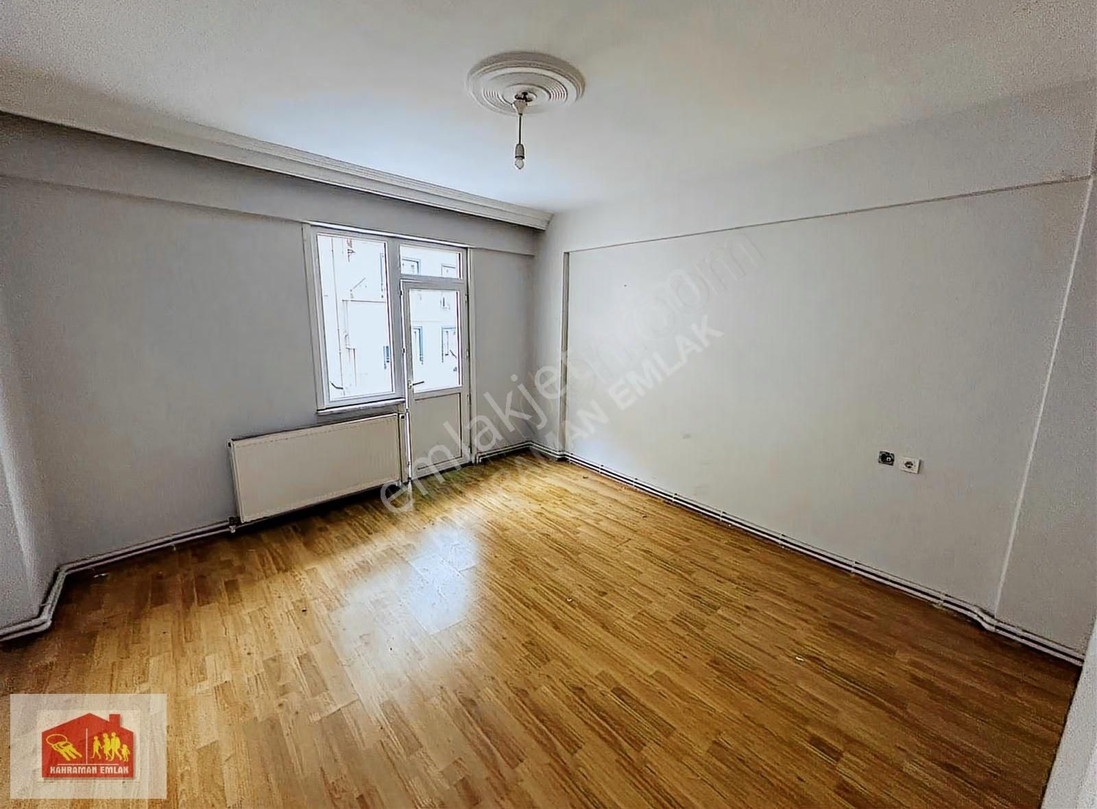 Kaynarca'da E5'e Çarşıya Çok Yakın Ara Katta 2+1 Daire - Görsel 8