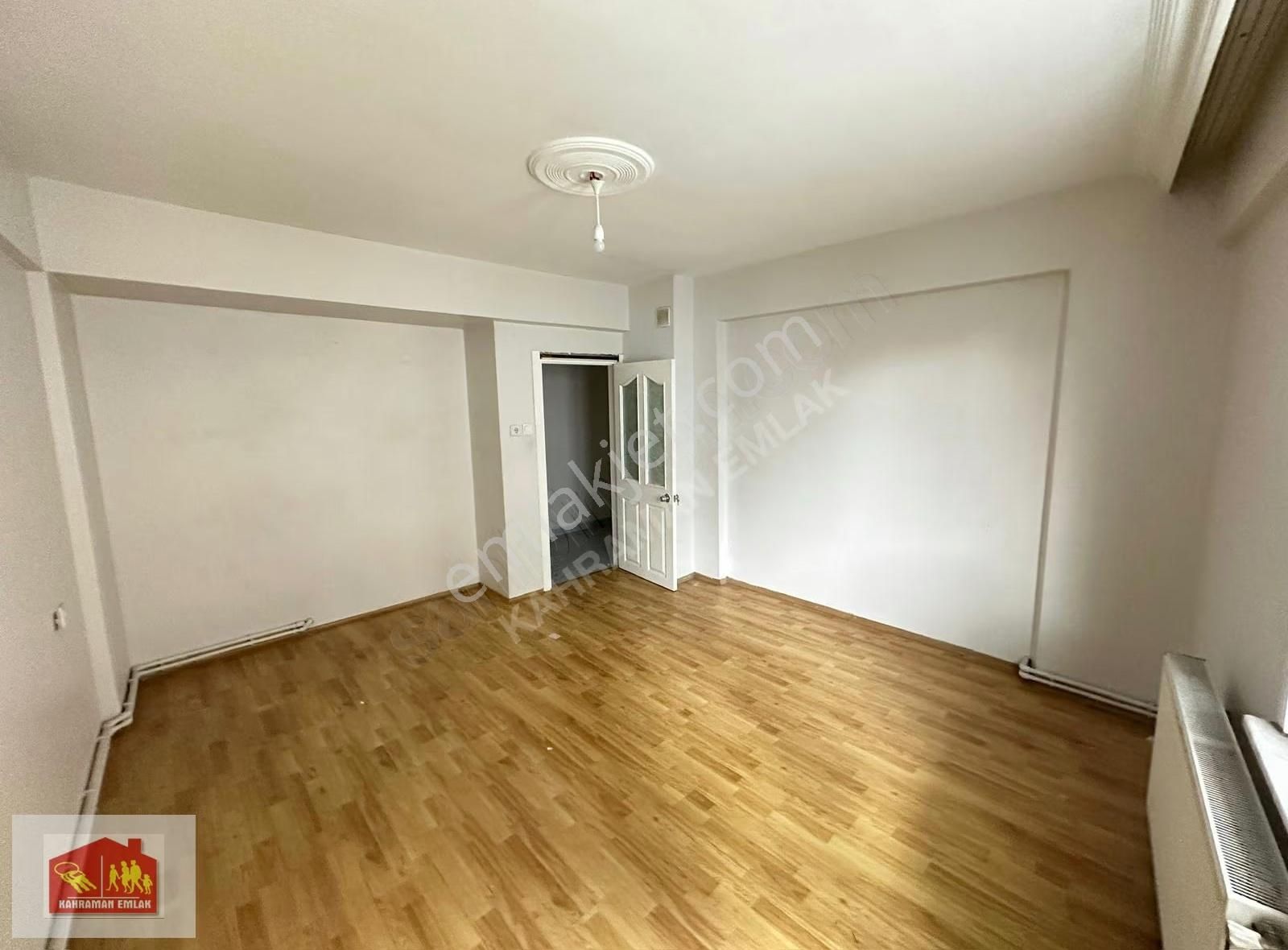 Kaynarca'da E5'e Çarşıya Çok Yakın Ara Katta 2+1 Daire - Görsel 6