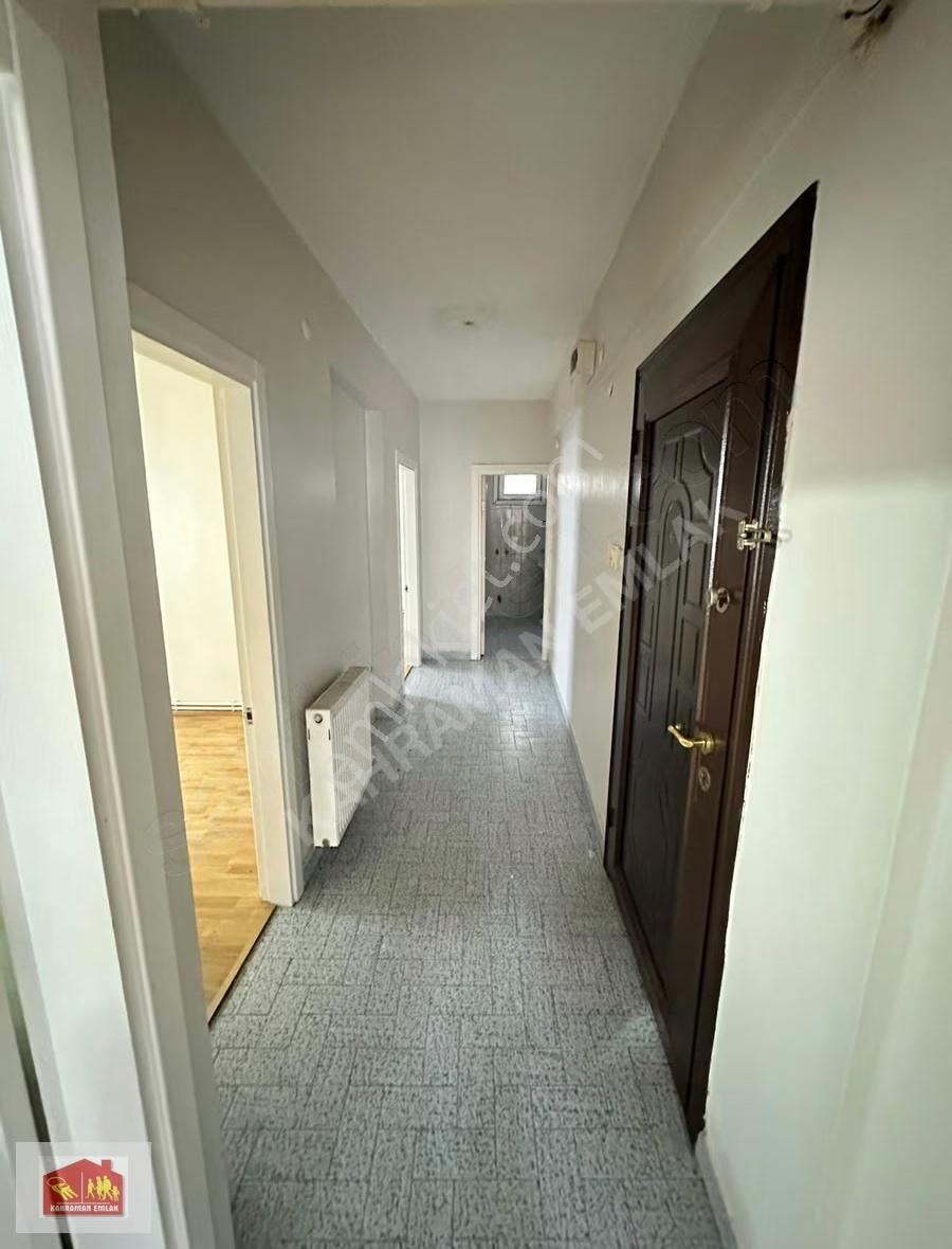 Kaynarca'da E5'e Çarşıya Çok Yakın Ara Katta 2+1 Daire - Görsel 13