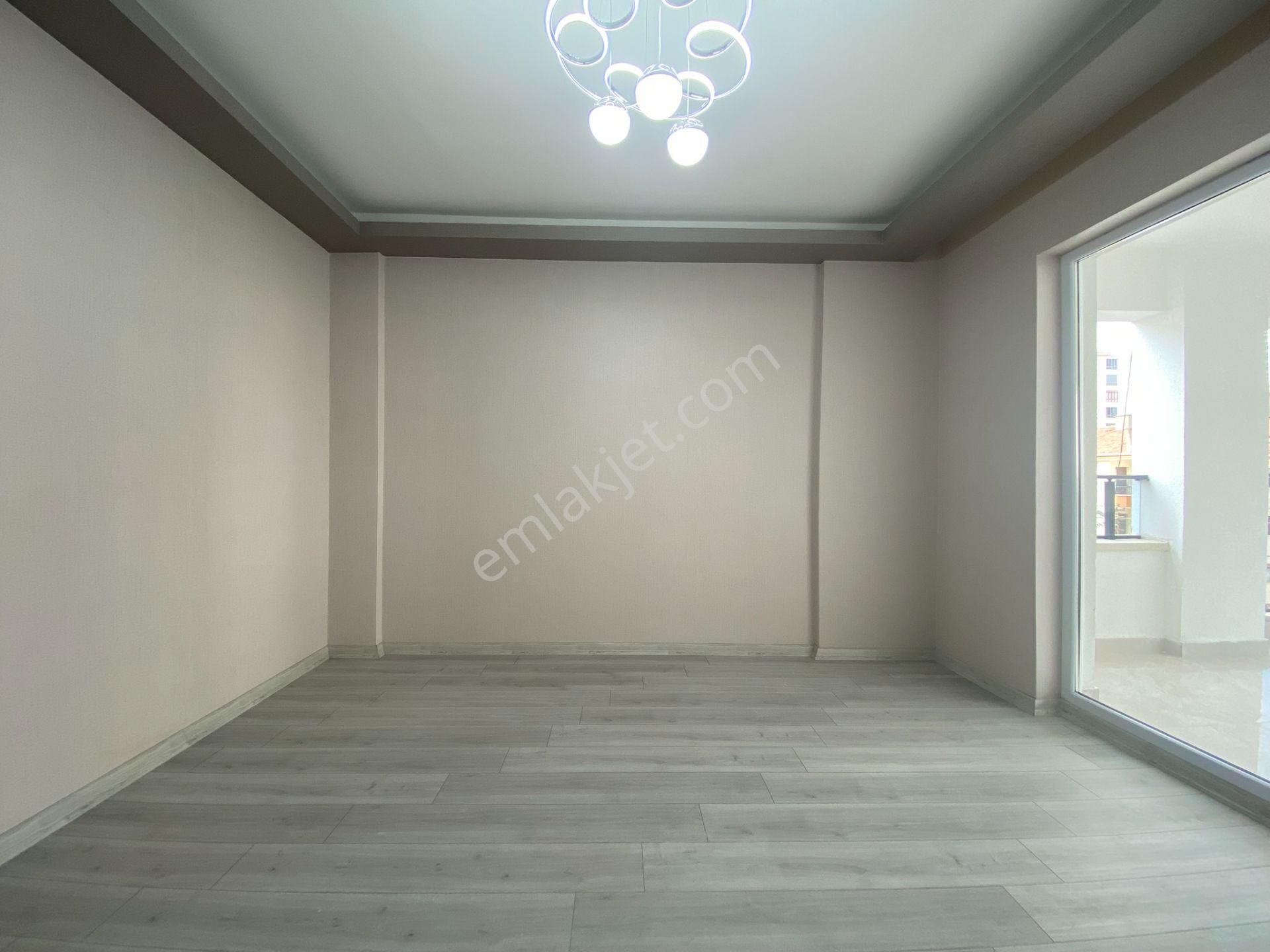 Nasip'ten Site İçersinde Teras Balkonlu Çift Banyolu 4+1 Daire - Görsel 20