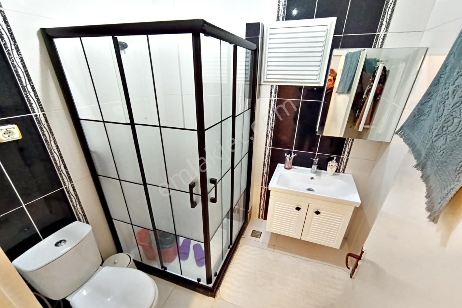 Ufuk Özdemir'den Köşk Mah Güzelyazı Sok Acil Satılık 2+1 Daire - Görsel 16