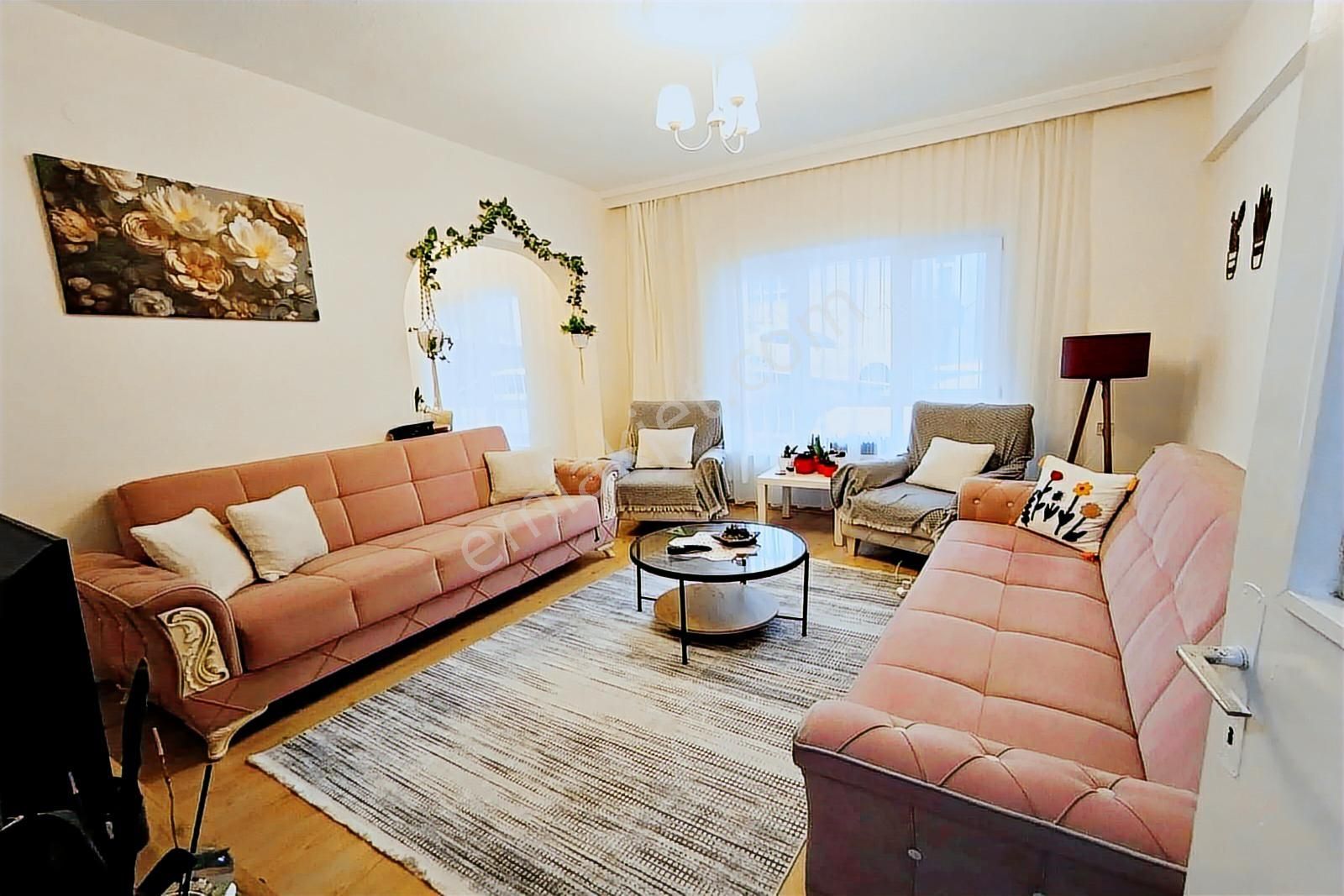 Ufuk Özdemir'den Köşk Mah Güzelyazı Sok Acil Satılık 2+1 Daire - Görsel 11