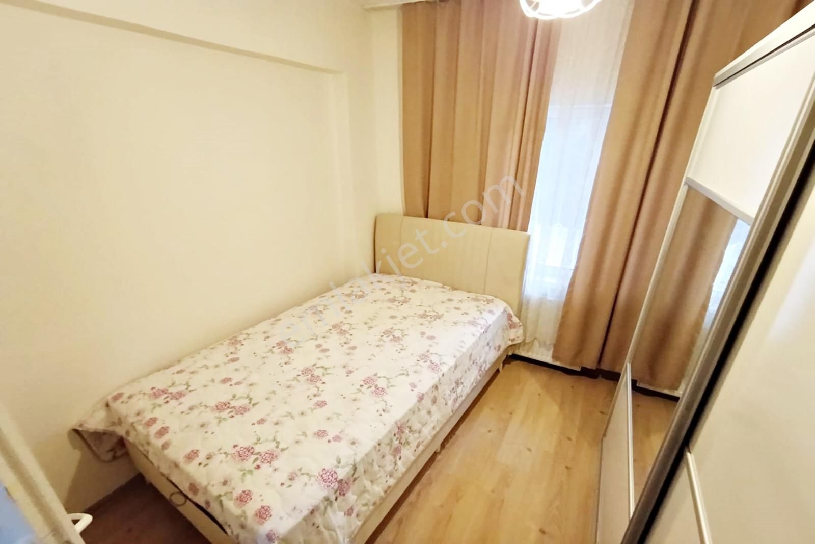 Ufuk Özdemir'den Köşk Mah Güzelyazı Sok Acil Satılık 2+1 Daire - Görsel 7