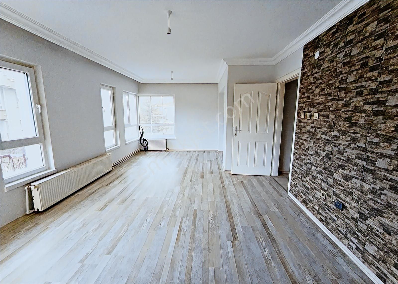 Ufuk Özdemir'den Göksun Sokakta Ön Cephe 1 Kat Yapılı 2+1 Daire - Görsel 34