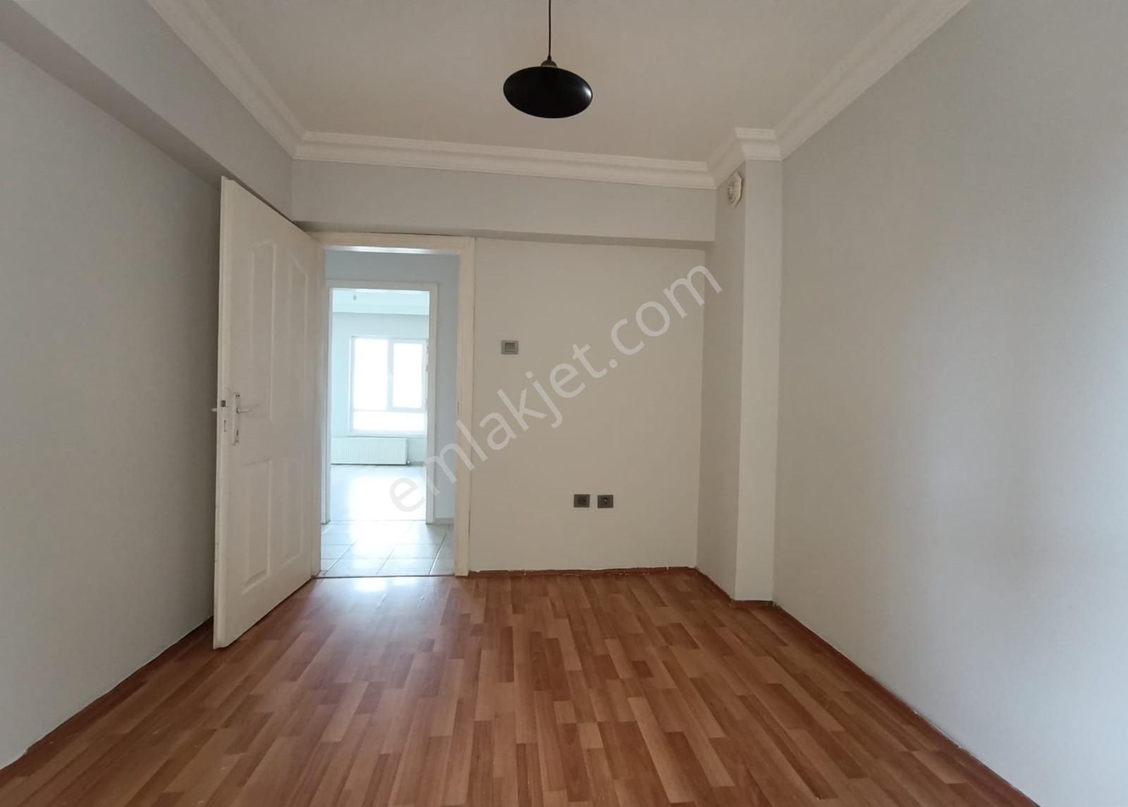 Ufuk Özdemir'den Göksun Sokakta Ön Cephe 1 Kat Yapılı 2+1 Daire - Görsel 10