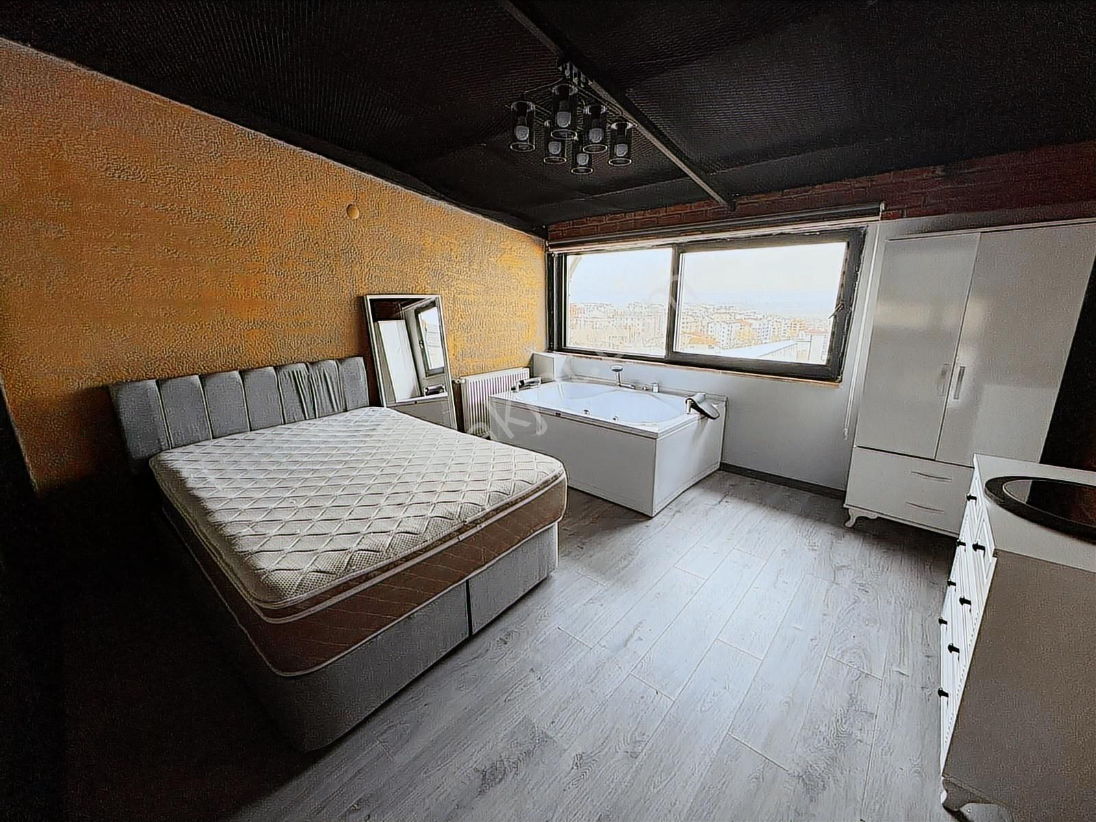 Görüklede Full Eşyalı Geniş M2 Dubleks 1+1 Satılık Loft Daire - Görsel 18