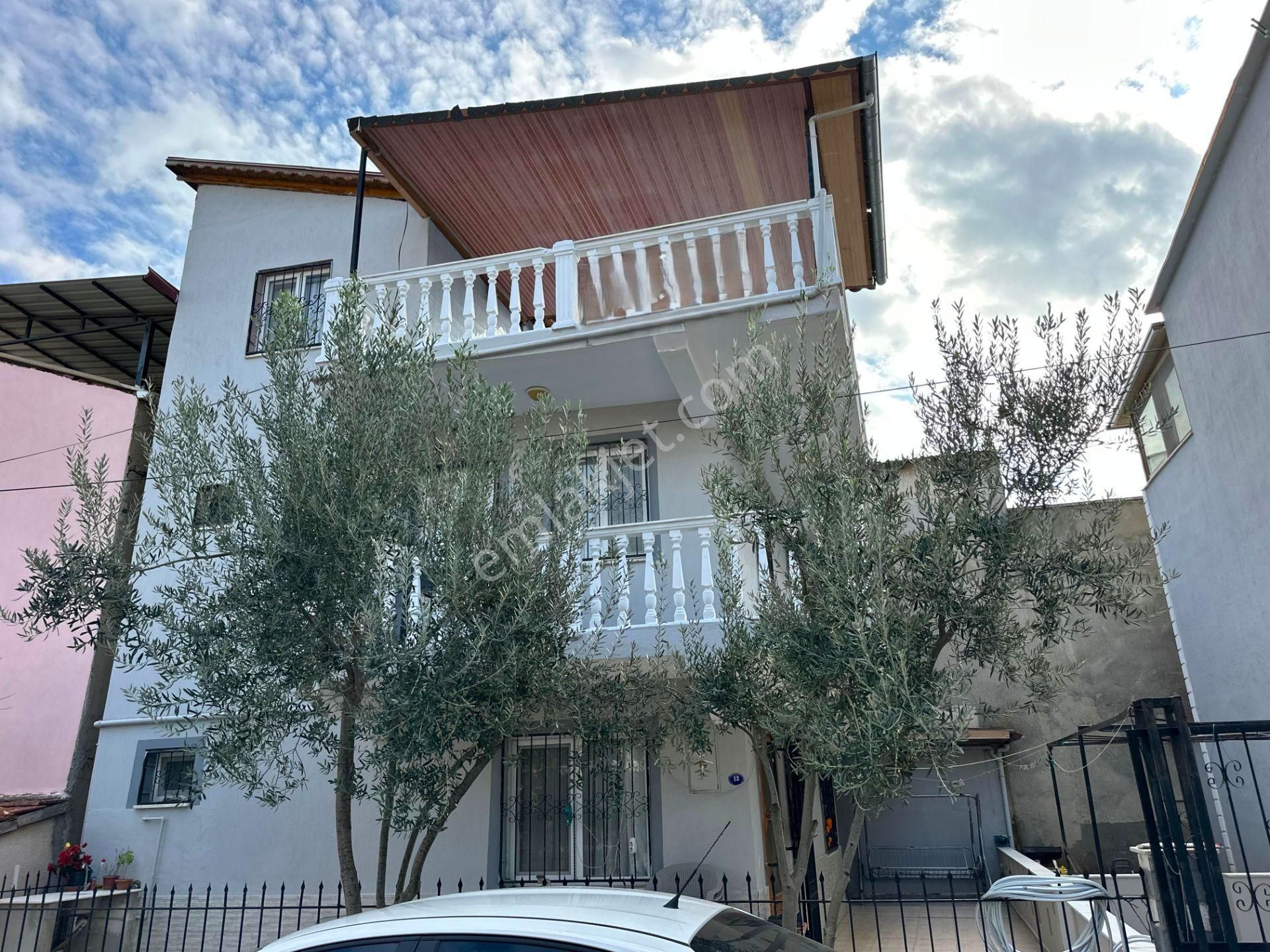 İ̇zmi̇r Seferi̇hi̇sar Doğanbey De Satılık Yazlık Vi̇lla 4+1