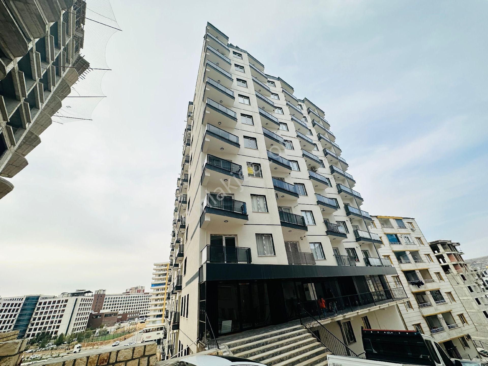 Dinç Emlaktan Satılık 2+1 Hazır Kiracılı 17.500 ₺ Oturmaktadır - Görsel 24