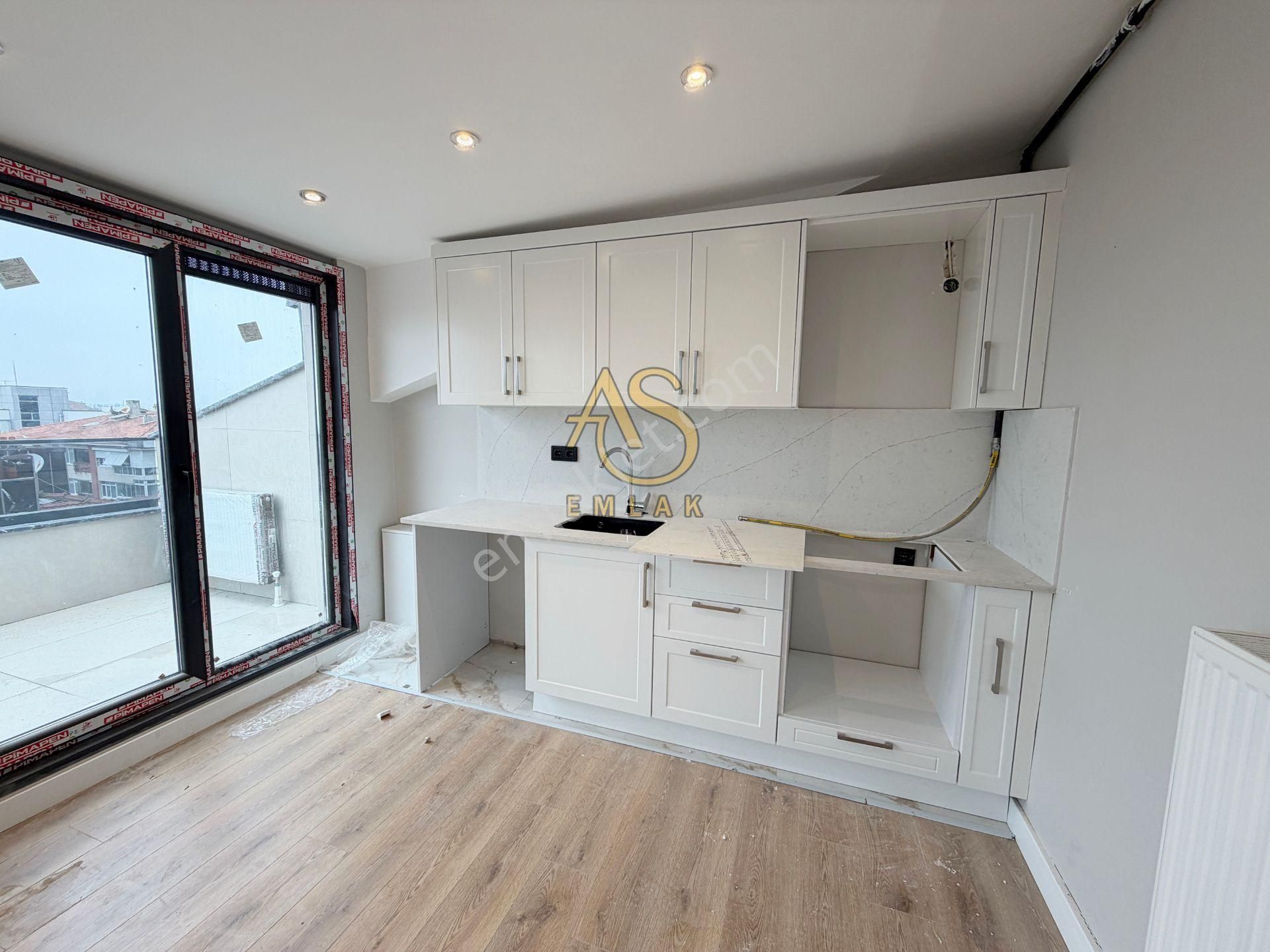As Emlaktan 3+2 Sıfır Binada İcadiyede Otoparklı Manzaralı Dublex - Görsel 18