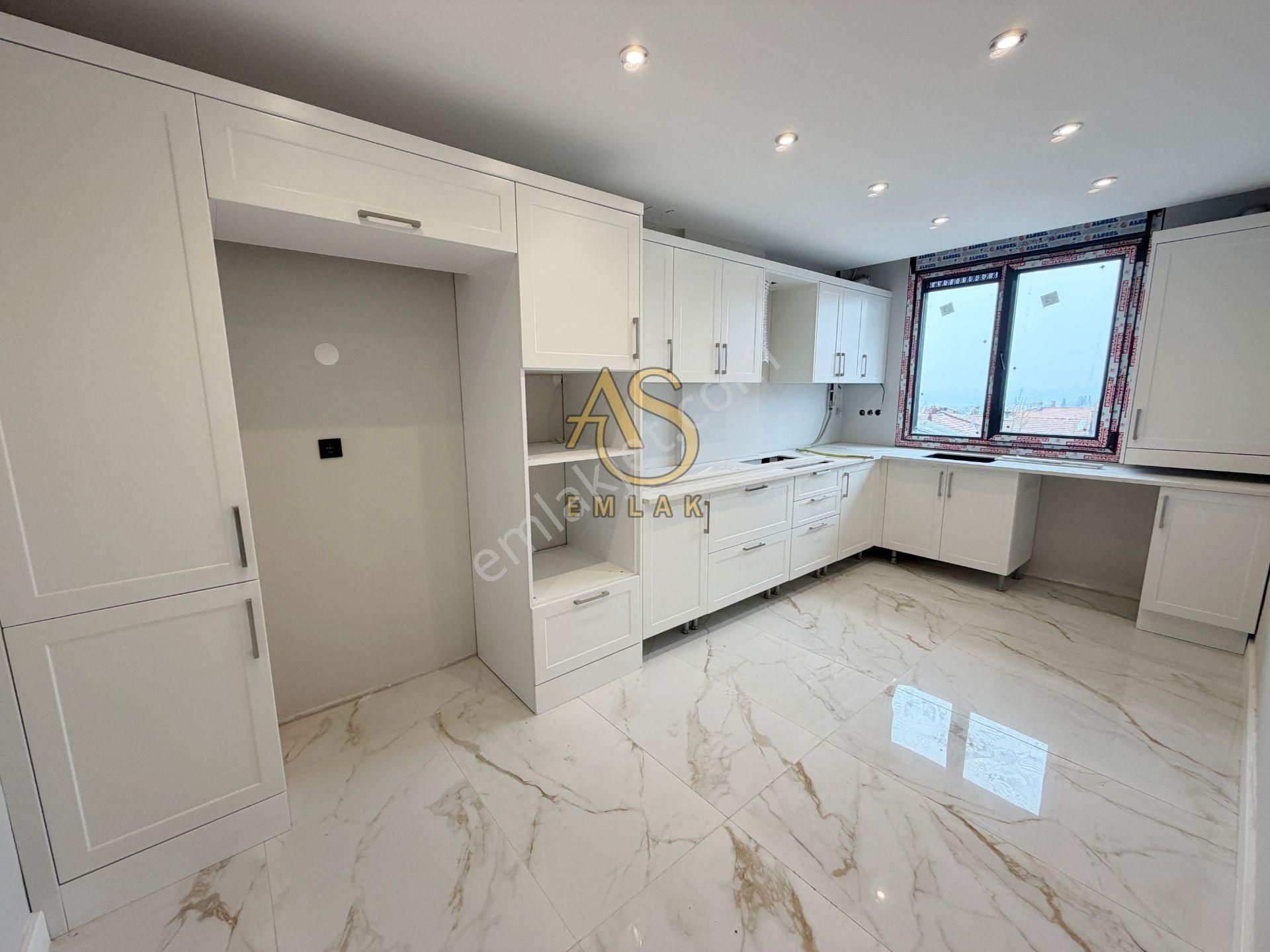 As Emlaktan 3+2 Sıfır Binada İcadiyede Otoparklı Manzaralı Dublex - Görsel 8