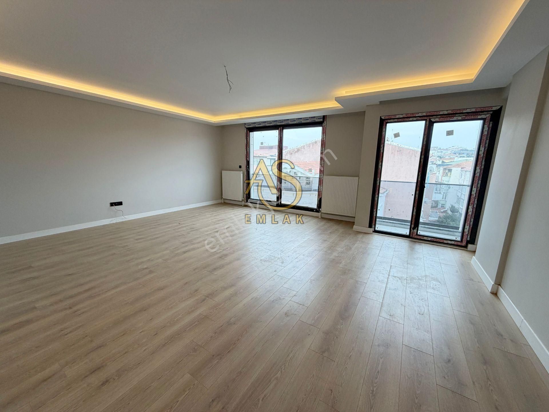 As Emlaktan 3+2 Sıfır Binada İcadiyede Otoparklı Manzaralı Dublex - Görsel 4