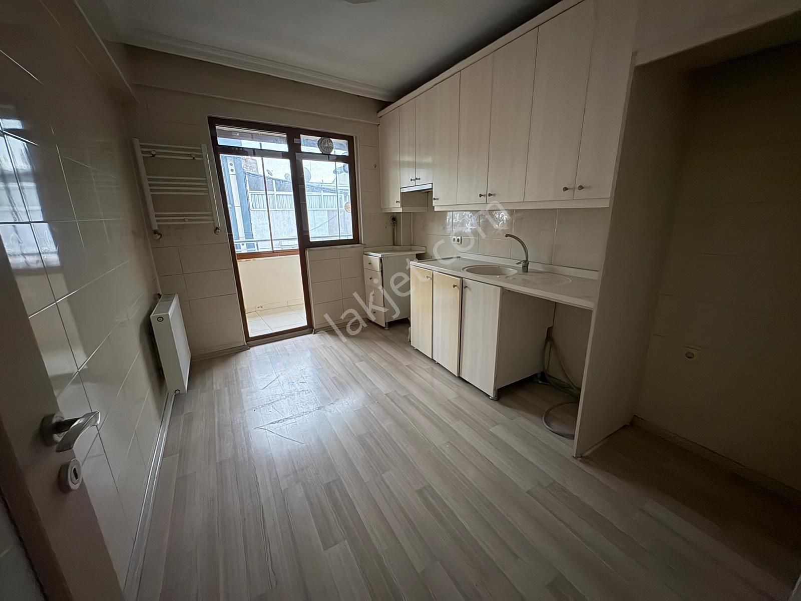 Mollateam Bayrampaşa Kartaltepe Gazikemal Caddesinde Satılık Dubleks - Görsel 2