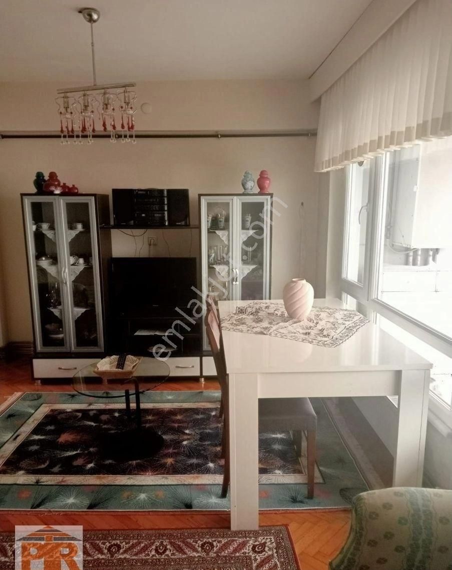Sahilde Full Deniz Manzaralı 2+1 Eşyalık Kiralık Daire