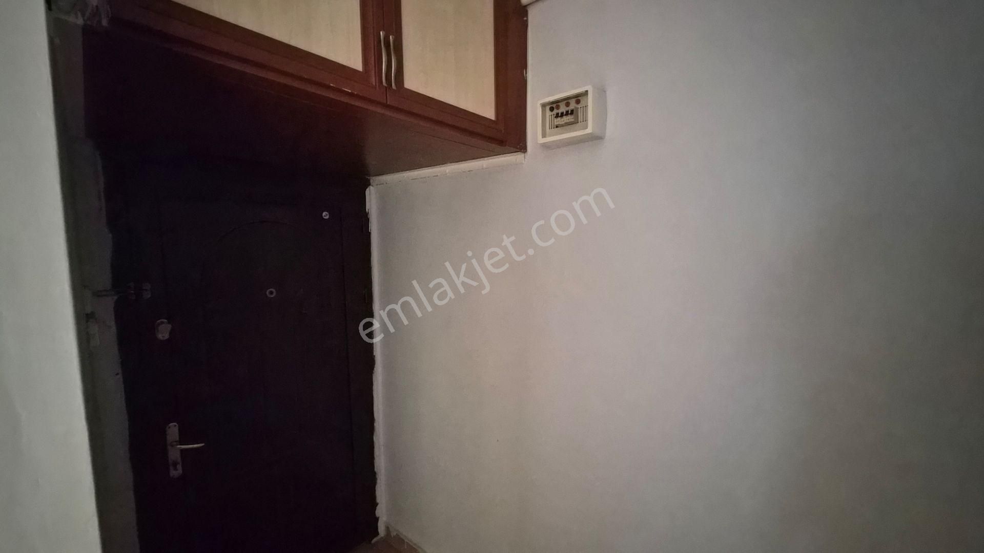 Abidin Paşada 2. Katta 3+1 Satılık Daire - Görsel 11