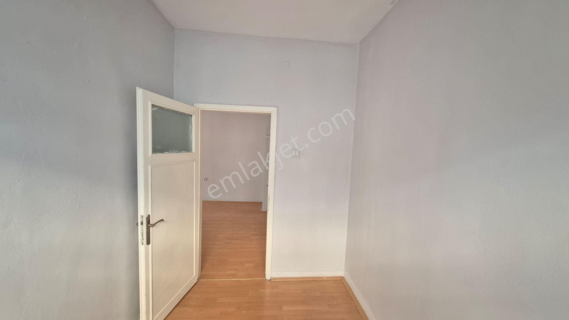 Abidin Paşada 2. Katta 3+1 Satılık Daire - Görsel 18