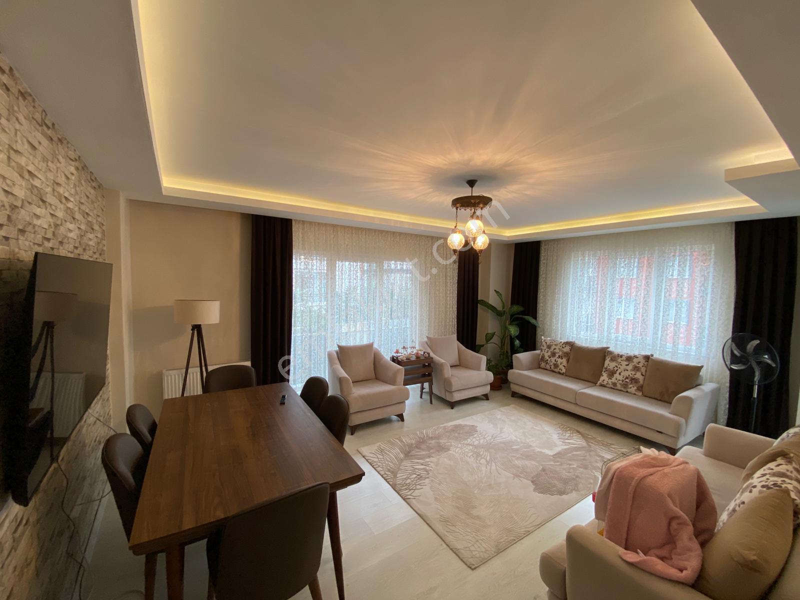 Çayırova Şekerpınarda Gold City Evlerinde Geniş 3+1 Fırsat Satılık Daire - Görsel 2