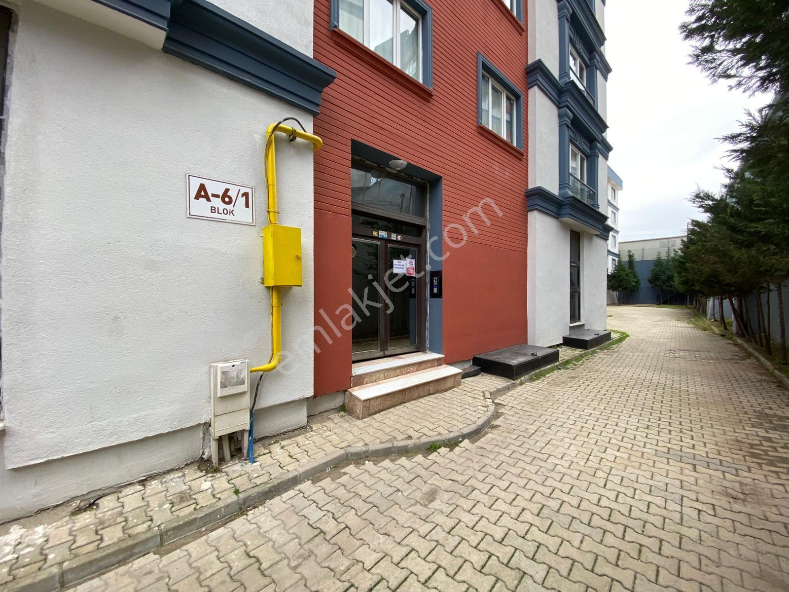 Çayırova Şekerpınarda Gold City Evlerinde Geniş 3+1 Fırsat Satılık Daire - Görsel 26