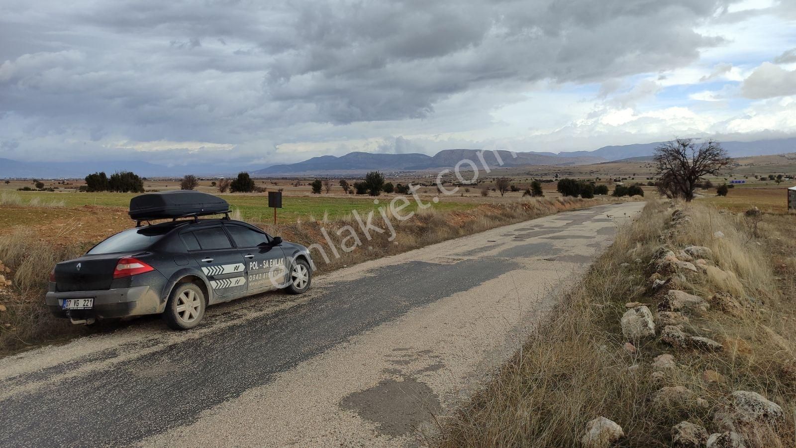 Korkuteli Kevzer Köyü Satılık 3.282m2 Tarla