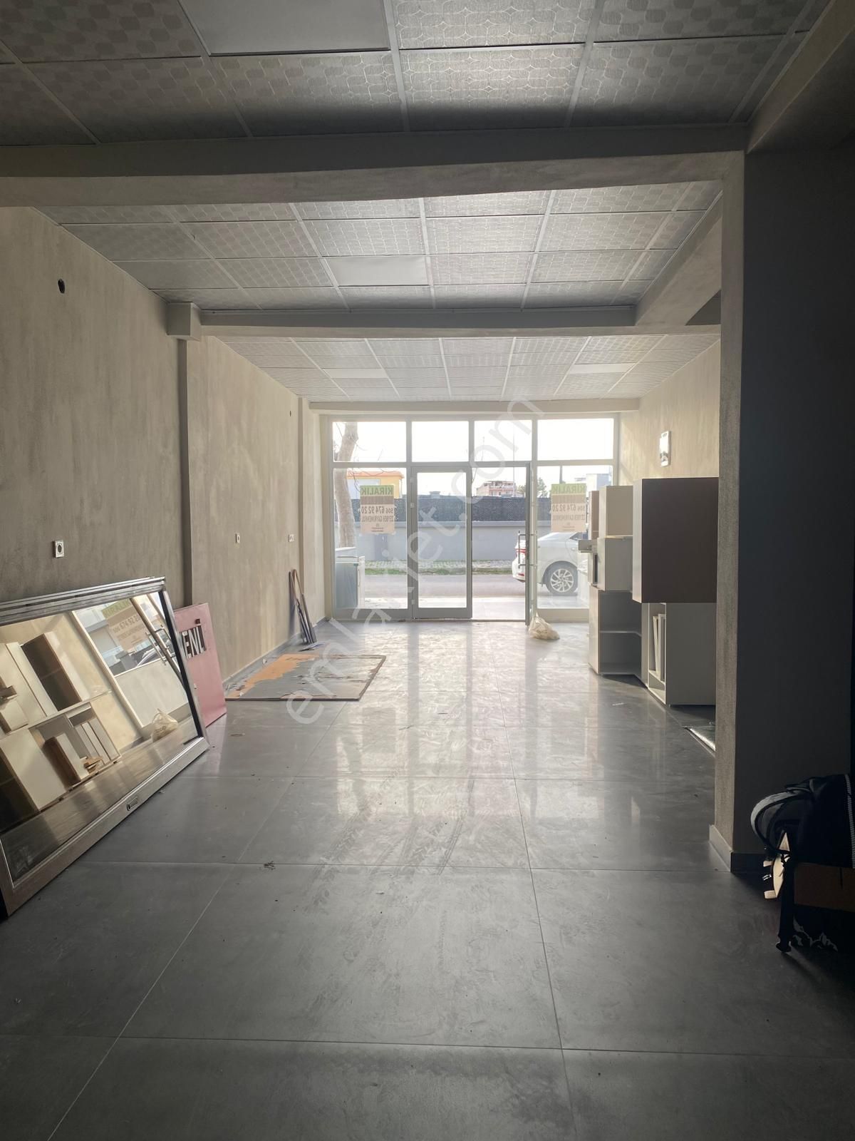 İzmir Çiğli Efesus Outlet Karşısı Tadilatlı 70 M2 Kiralık Dükkan - Görsel 5