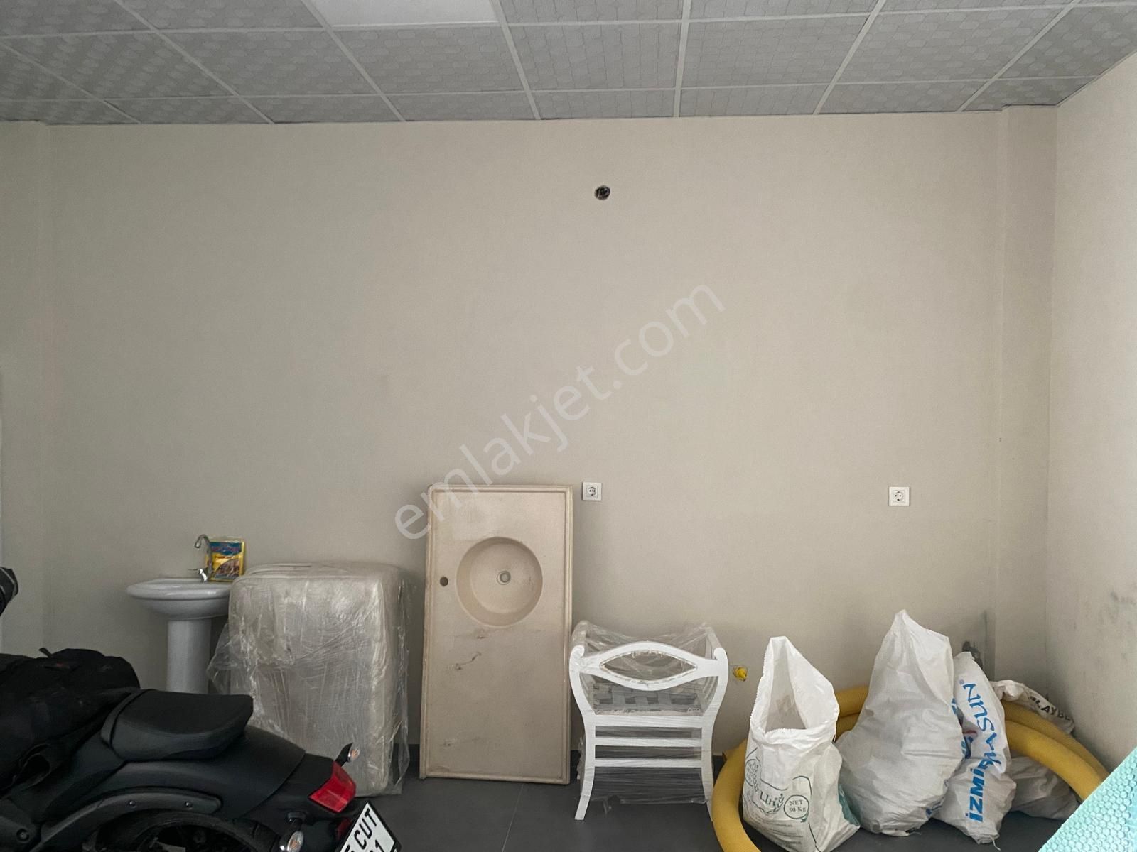 İzmir Çiğli Efesus Outlet Karşısı Tadilatlı 70 M2 Kiralık Dükkan - Görsel 12