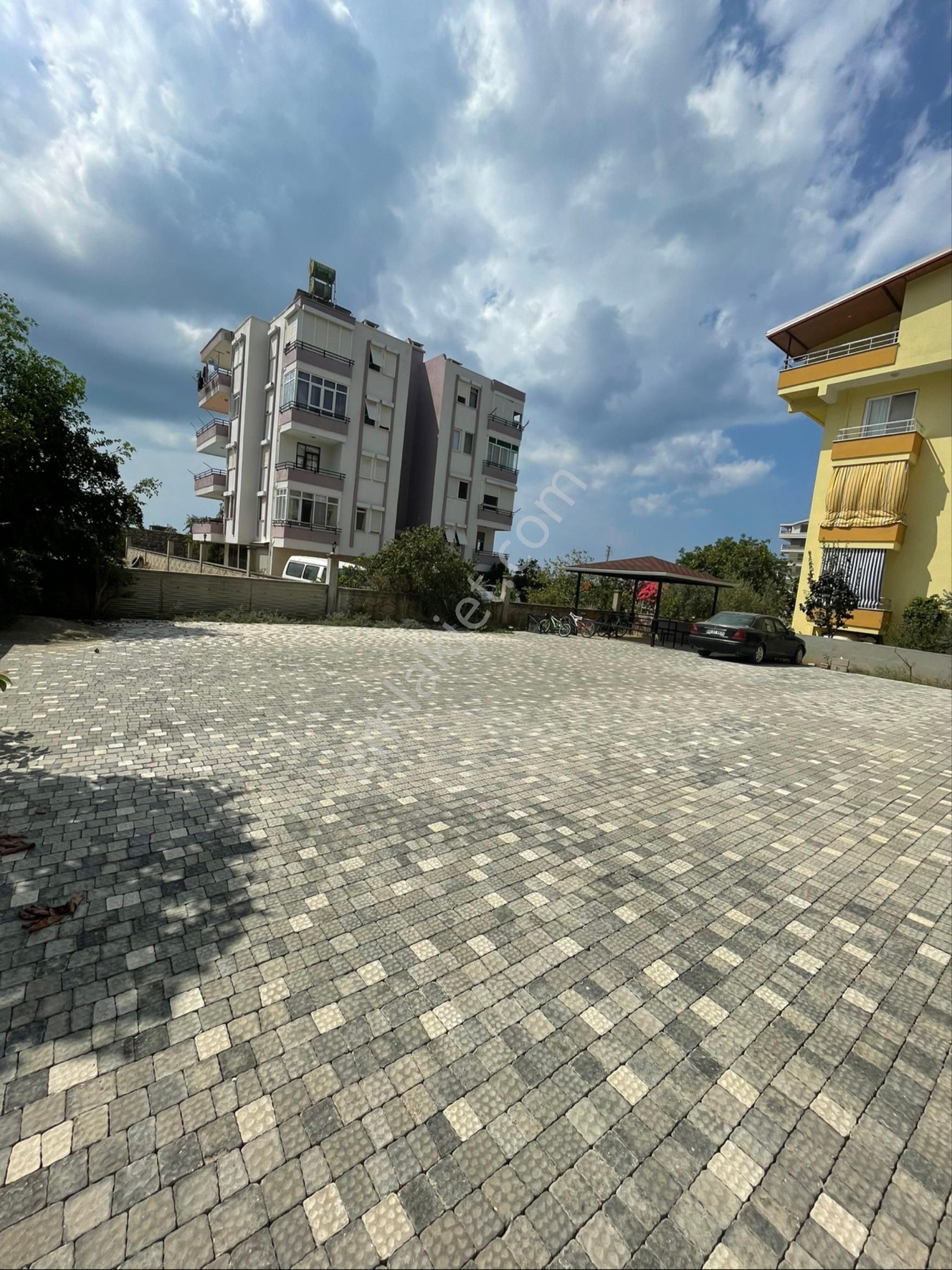 Denize Yakın Geniş 1+1 Satılık Daire - Görsel 2