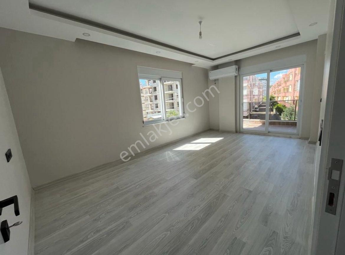 Denize Yakın Geniş 1+1 Satılık Daire - Görsel 10