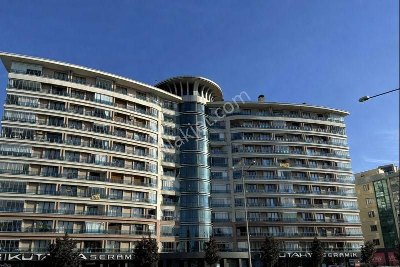 Çevre Yolu Cd. Üzeri 3+1 Çok Güzel Konumda Bakımlı Daire