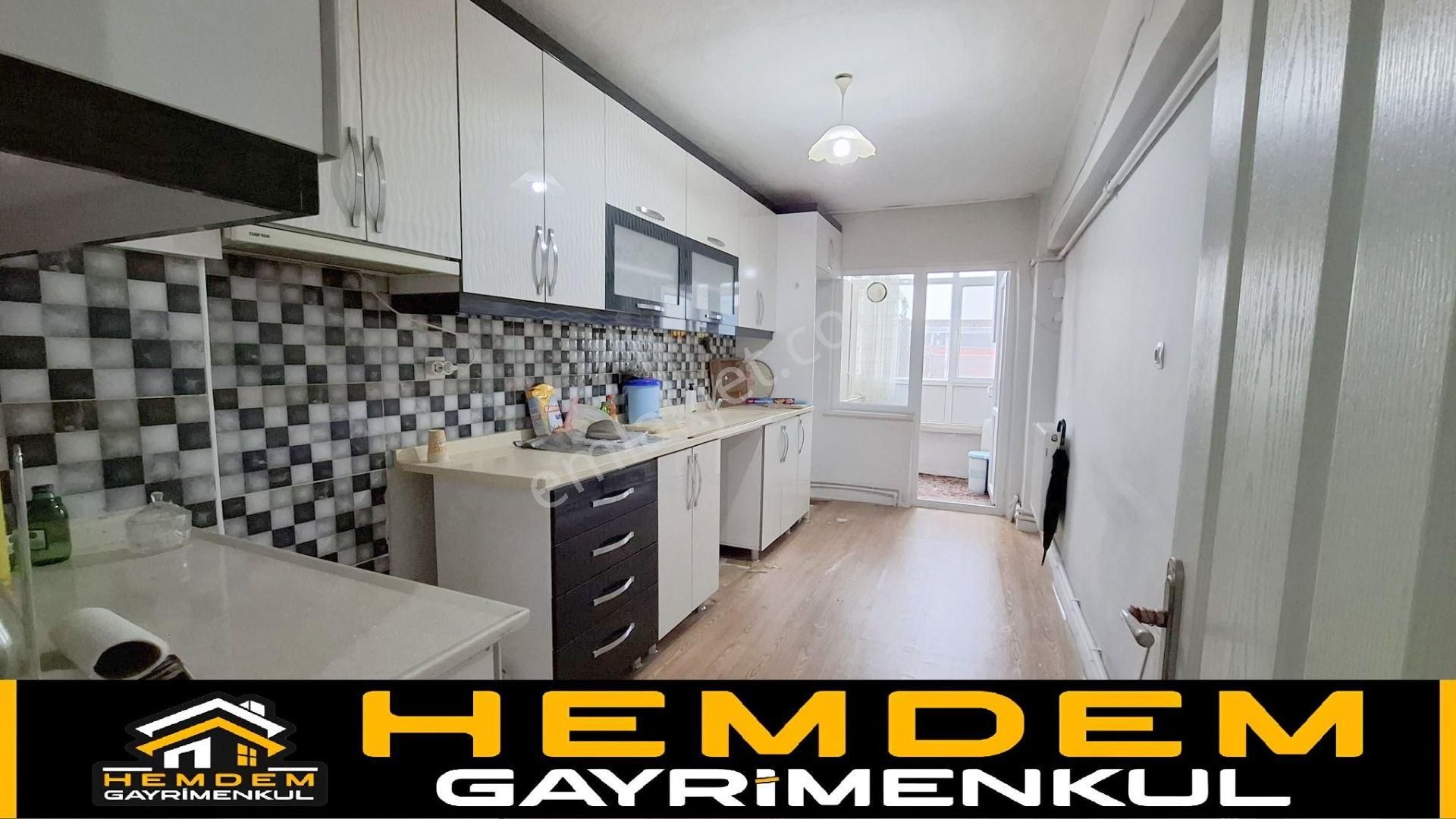 Hemdem Gayrimenkul'den Kazımkarabekir'de Ön Cephe Arakatta 3+1 Satılık Daire