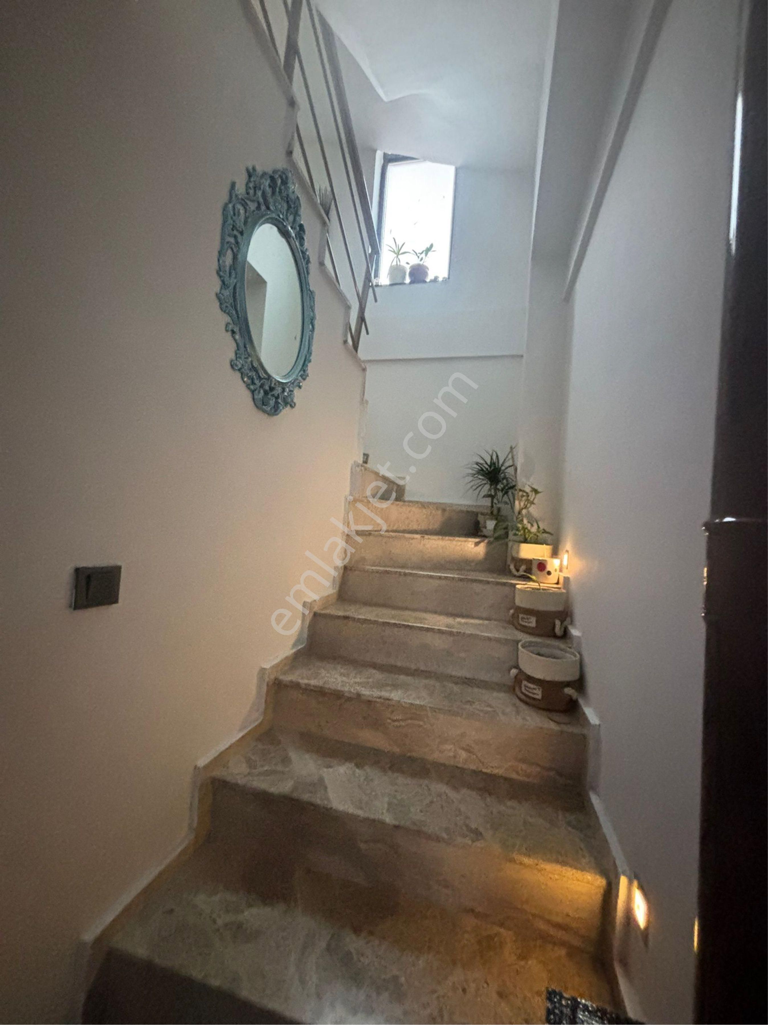 Seferihisar Doğanbey’de Satılık 3 + 1 Geniş Bahçeli Dubleks Yazlık - Görsel 17