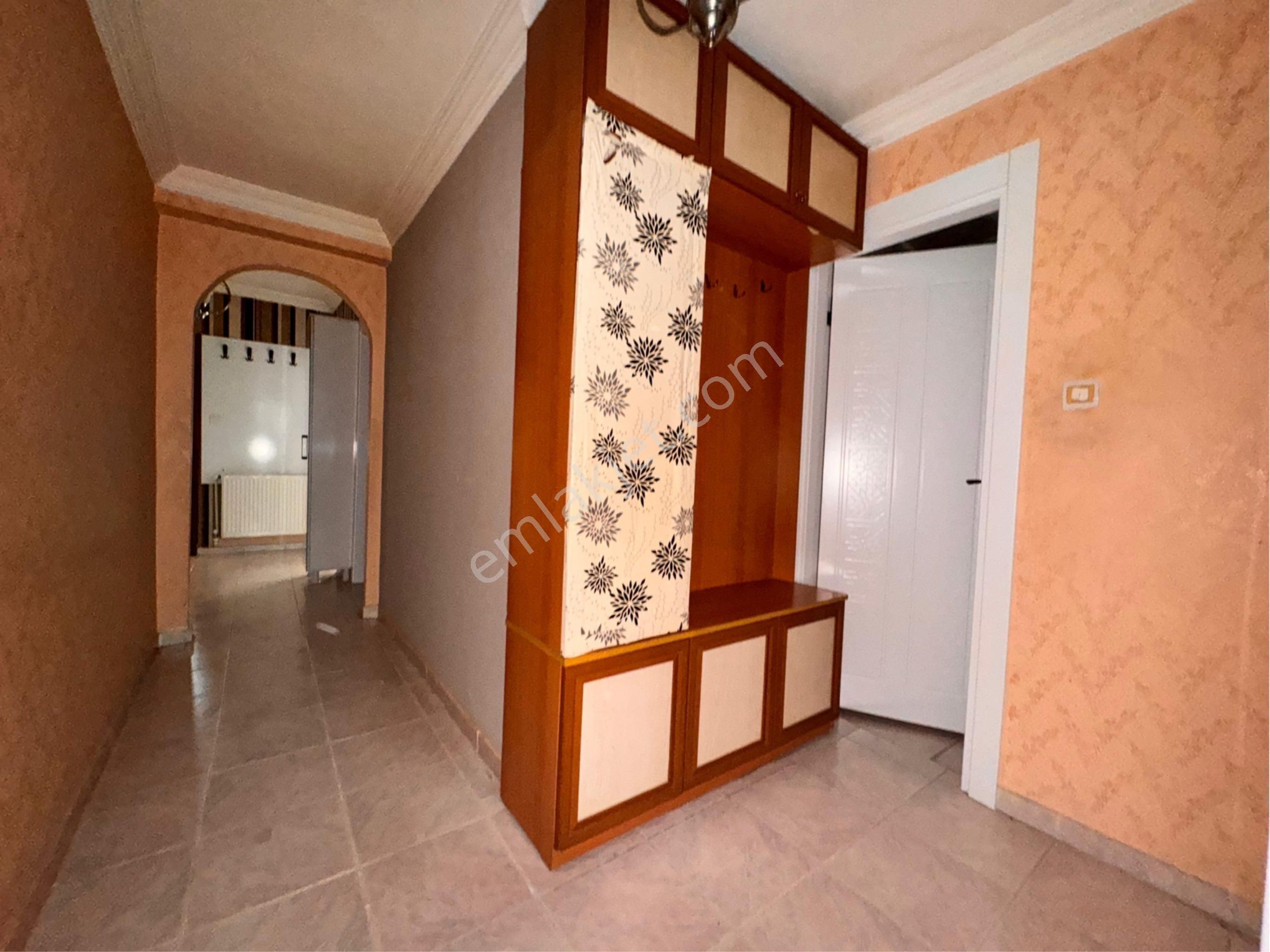 Tekin Emlaktan Kat Konumlu Esertepe Merkezde Mantolamalı Bağımsız Salon 3+1 Satılık Fırsat !!! - Görsel 3