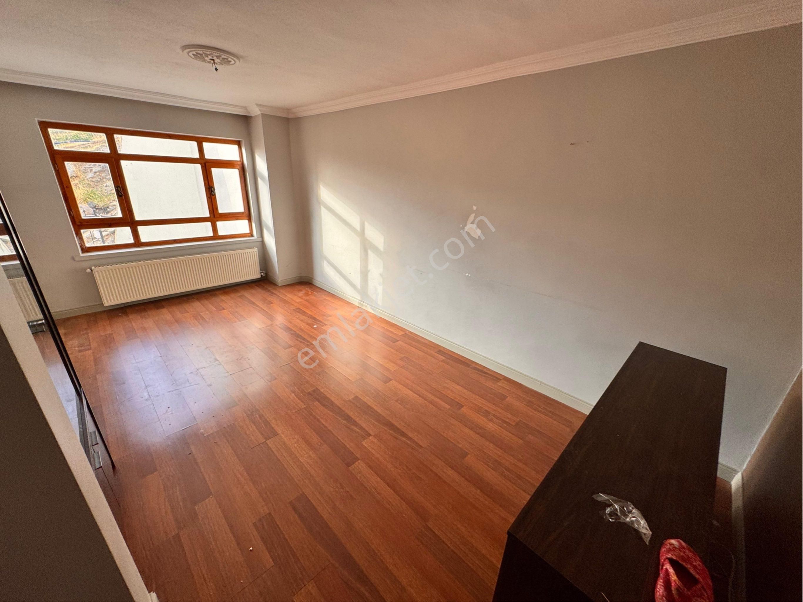 Tekin Emlaktan Kat Konumlu Esertepe Merkezde Mantolamalı Bağımsız Salon 3+1 Satılık Fırsat !!! - Görsel 7